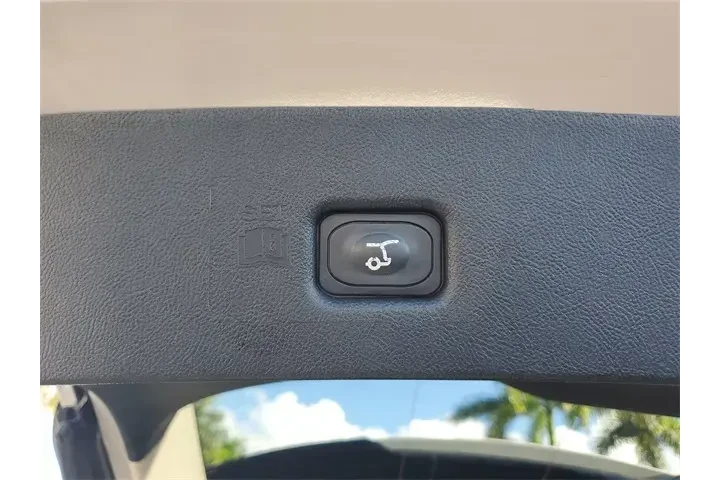 Lincoln Nautilus 2023 Standa image 9