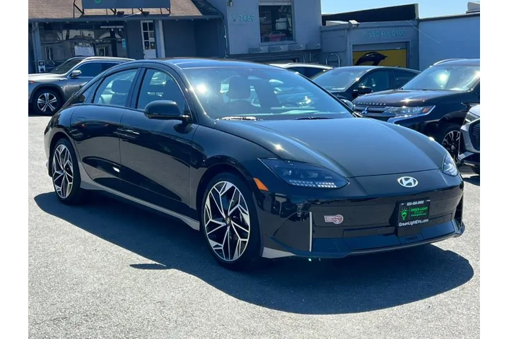 $28500 : 2023 IONIQ 6 Limited RWD image 3