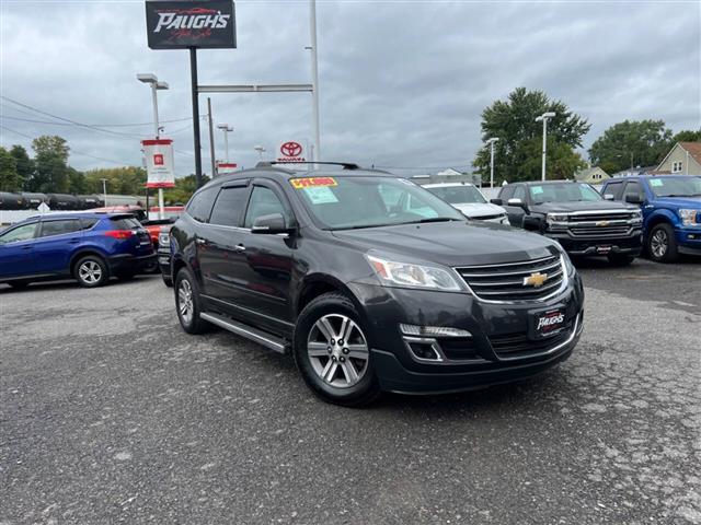 $11990 : 2016 Traverse image 1