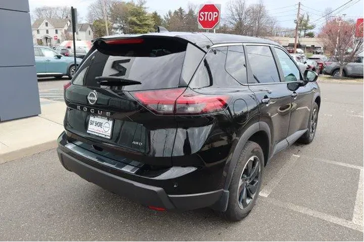 $22557 : Nissan Rogue 2023 AWD SV 4dr image 6