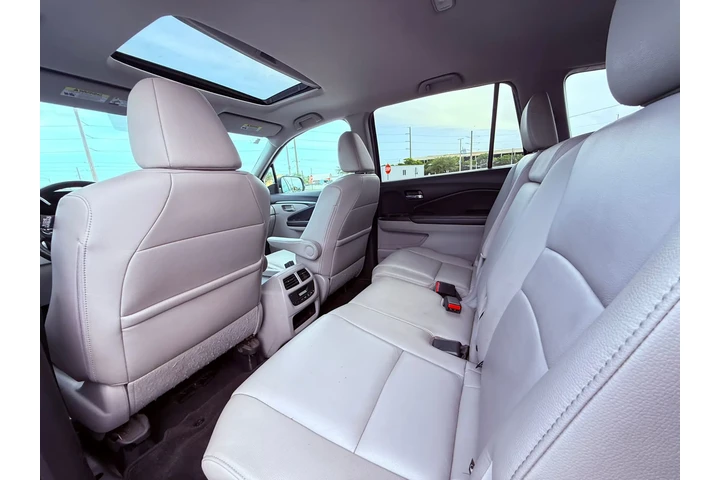 $13449 : Honda Pilot 2016 image 3
