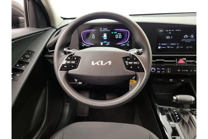 $24998 : Kia Niro 2025 LX 4dr Crossov image 10