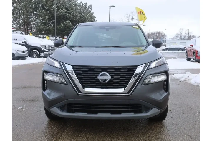 $19577 : Nissan Rogue 2023 AWD S 4dr image 2