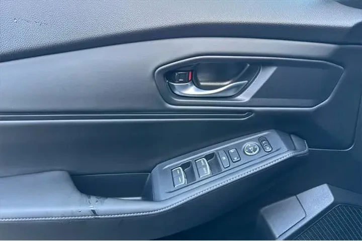 $30523 : Honda Accord Hybrid 2025 Spo image 10