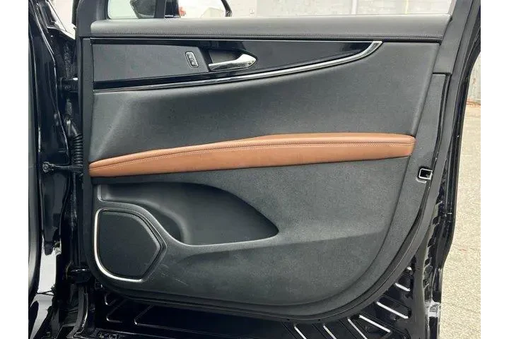 $34231 : Lincoln Nautilus 2022 AWD Re image 7