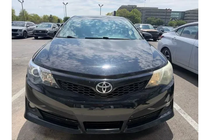 $8466 : Toyota Camry 2014 SE 4dr Sed image 2