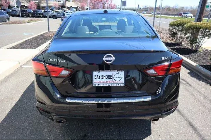 $18585 : Nissan Altima 2023 2.5 SV 4d image 7