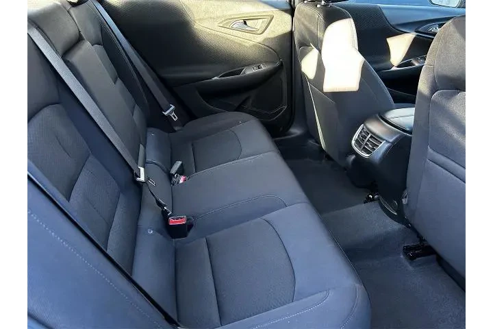 $16394 : Chevrolet Malibu 2023 LT 4dr image 7