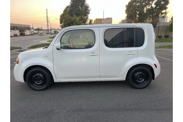 $6900 : 2013 cube 1.8 S image 9