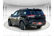 $23876 : Nissan Pathfinder 2022 SV 4d thumbnail
