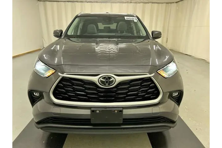 $35000 : Toyota Highlander 2023 AWD X image 3