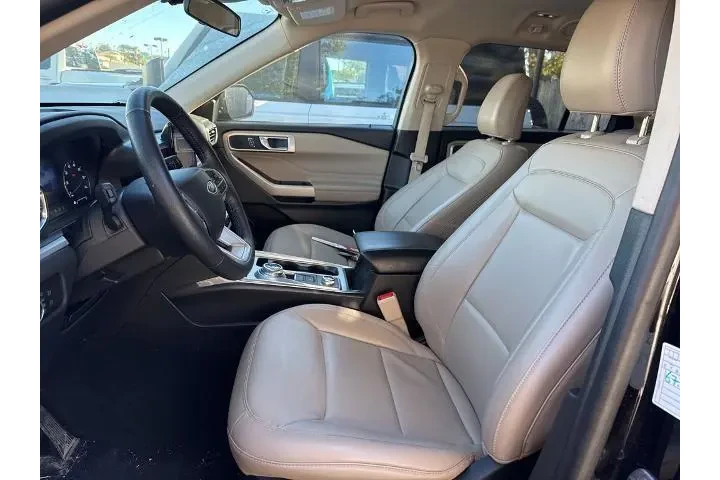 $27300 : Ford Explorer 2024 AWD XLT 4 image 6