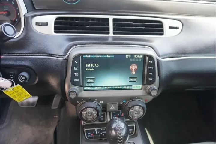 $10988 : Chevrolet Camaro 2015 SS 2dr image 8