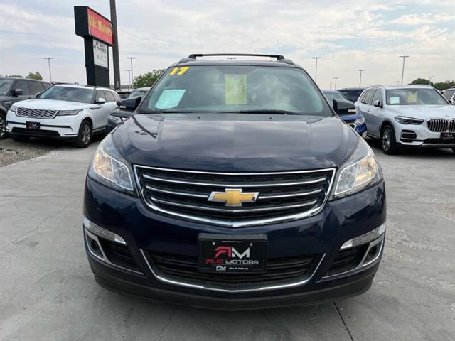 $15097 : 2017 Traverse LT image 10