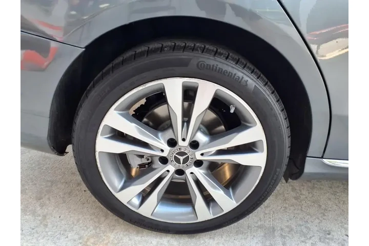 $18799 : Mercedes-Benz C-Class 2019 A image 9