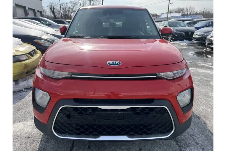 $10200 : 2020 Soul S image 3