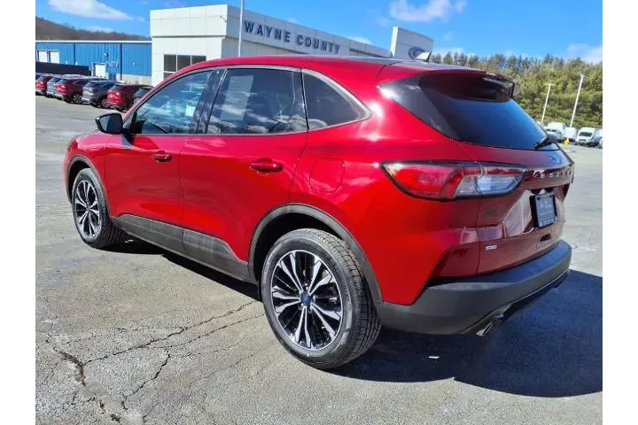 $25995 : Ford Escape 2022 AWD SE 4dr image 5