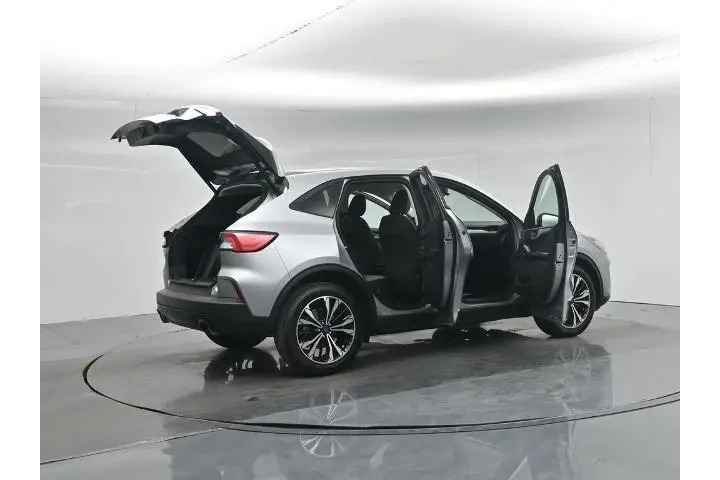 $20400 : Ford Escape 2022 SE 4dr SUV image 6