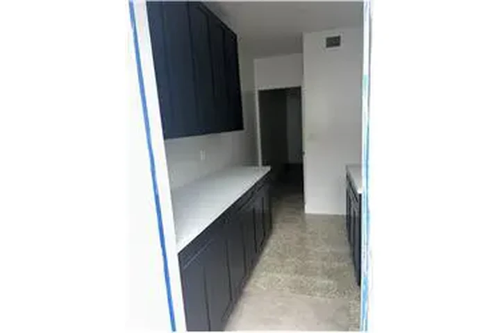 $1350 : Rental property with 1 bedro image 10