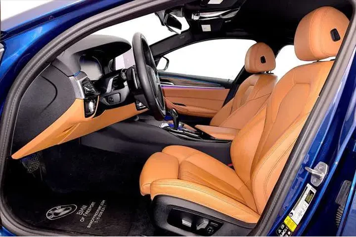 $39943 : BMW 5 Series 2023 AWD 530i x image 9