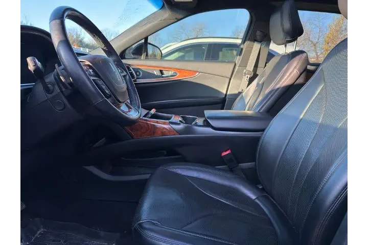 $23995 : Lincoln Nautilus 2020 AWD Re image 7