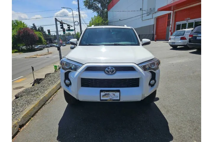 $28999 : 2017 4Runner SR5 Premium image 8