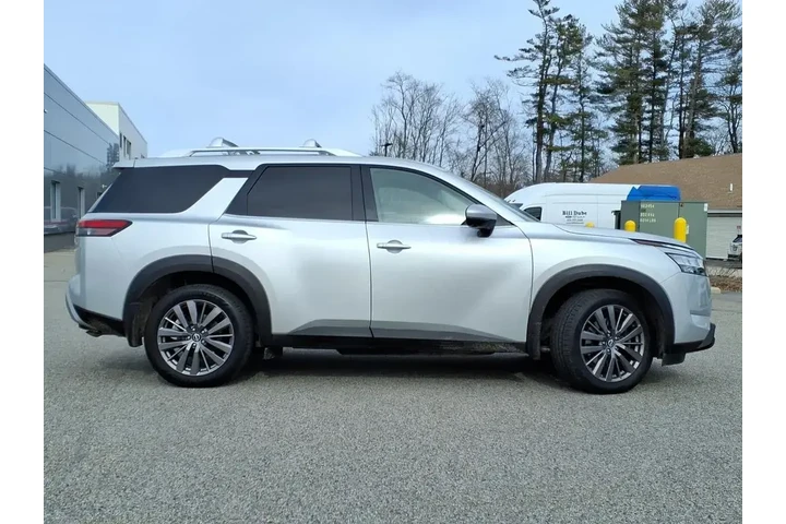 $29900 : Nissan Pathfinder 2022 AWD S image 3