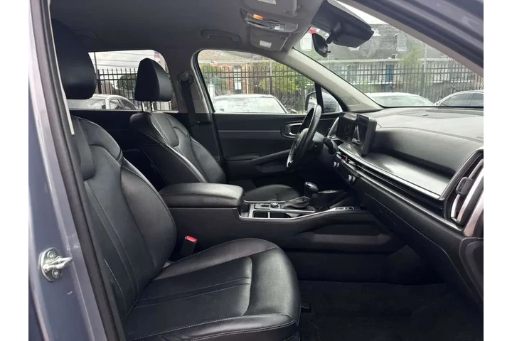 2024 Sorento S 2WD image 9