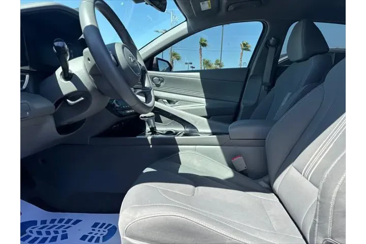 $21489 : Hyundai ELANTRA 2023 SEL 4dr image 9