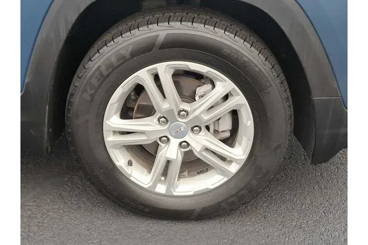 $22990 : GMC Terrain 2024 AWD SLE 4dr image 8