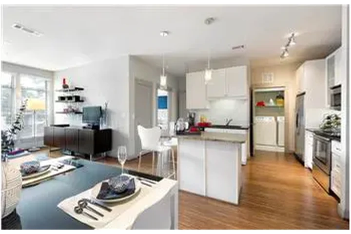 $2872 : Rental property with 2 bedro image 2