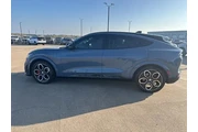 $38991 : Ford Mustang Mach-E 2023 AWD thumbnail