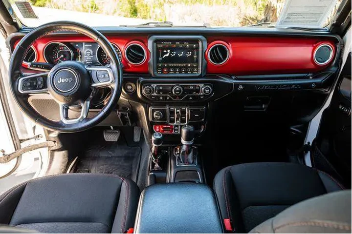 $37098 : Jeep Wrangler Unlimited 2022 image 6