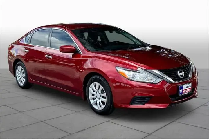 $9722 : Nissan Altima 2018 2.5 S 4dr image 3