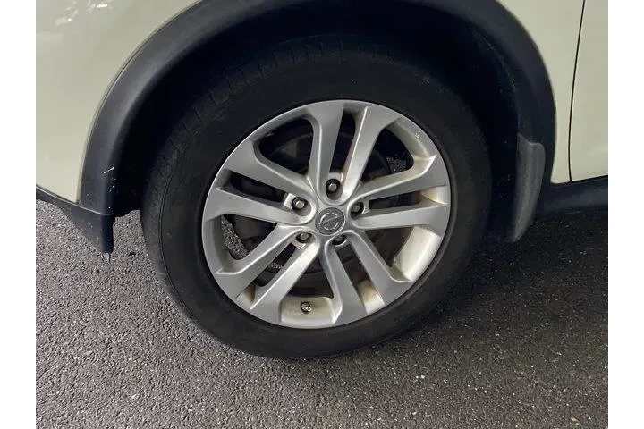 Nissan JUKE 2011 AWD S 4dr C image 9