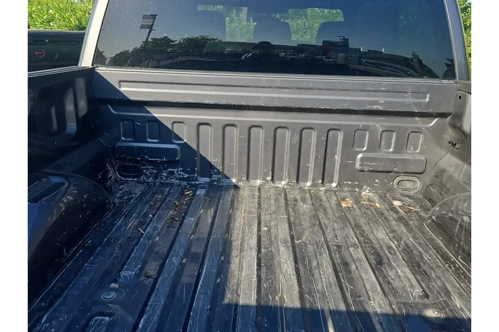 $32493 : Ford F-150 2023 4x4 Platinum image 9