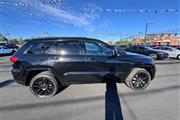 $28889 : 2021 Grand Cherokee Laredo X thumbnail