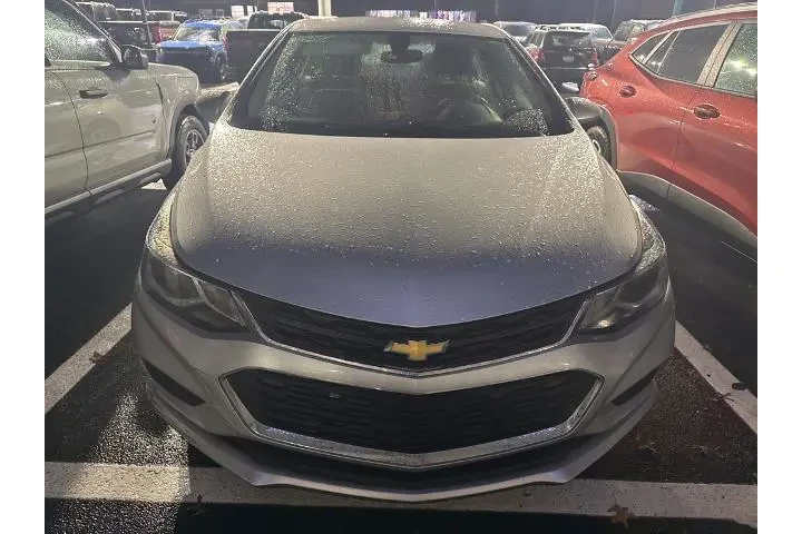 $8994 : Chevrolet Cruze 2018 LT Auto image 2