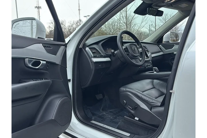 $35000 : 2023 XC90 Core image 2