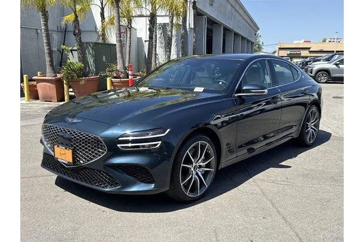 $30400 : Genesis G70 2025 2.5T Standa image 7