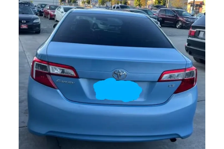 $2800 : Toyota Camry 2012 image 2