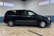 $8887 : Pre-Owned 2013 Town & Country thumbnail