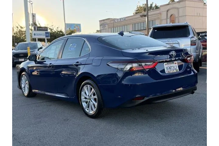 $22995 : Toyota Camry 2023 LE 4dr Sed image 7