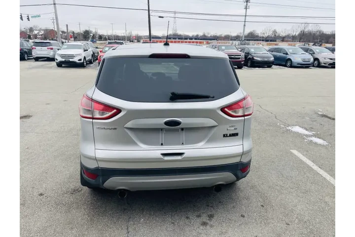 $4500 : 2013 Escape SE image 9