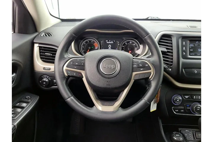 $14998 : Jeep Cherokee 2016 4x4 Latit image 10