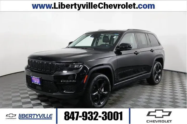 $27495 : Jeep Grand Cherokee 2023 4x4 image 1