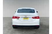 $23189 : Chevrolet Malibu 2023 LT 4dr thumbnail