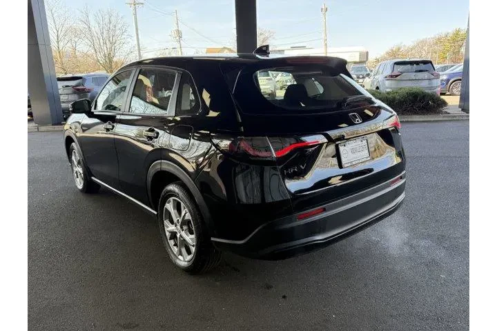 Honda HR-V 2024 AWD LX 4dr C image 7