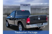 $17551 : Ram 1500 Classic 2019 4x2 Tr thumbnail