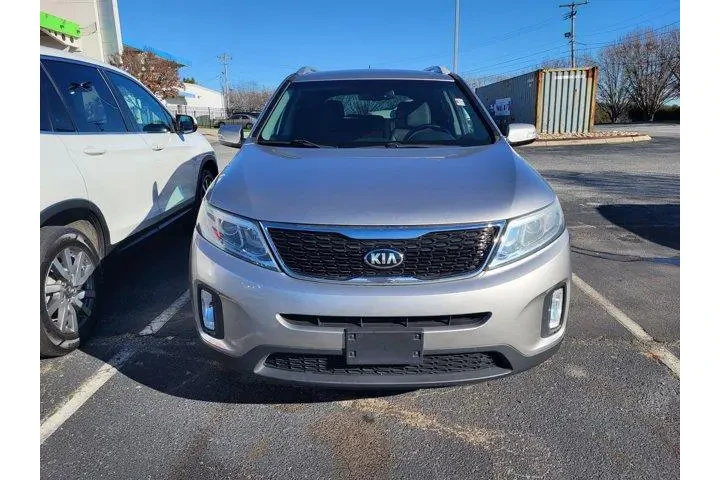 $11891 : Kia Sorento 2015 LX 4dr SUV image 2
